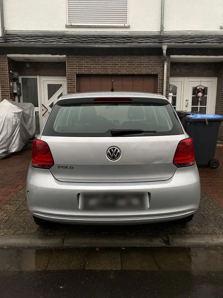 Używany VW Polo Trendline 60 KM (44 kW) 2010 Srebrny Hatchback
