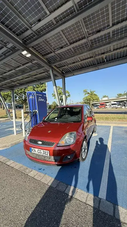 Gebraucht Ford Fiesta Ghia 90 PS (66 kW) 2006 Kleinwagen