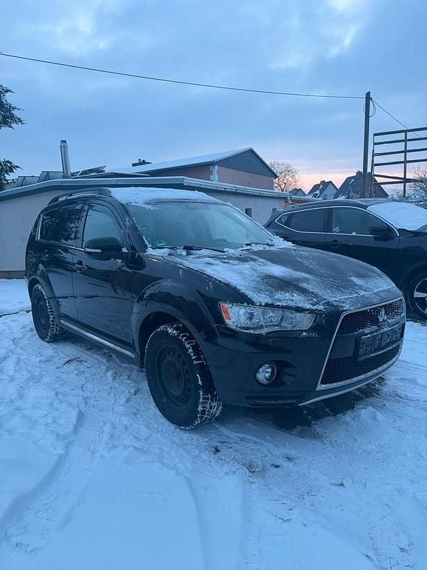 Schwarz Gebraucht 2012 Mitsubishi Outlander SUV | 4.200 € - Bild 1/4
