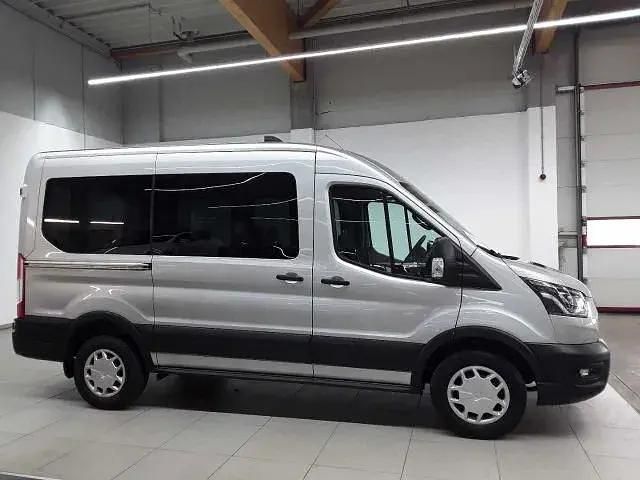 Używany Ford Transit Trend 150 KM (110 kW) 2023 Srebrny Minivan