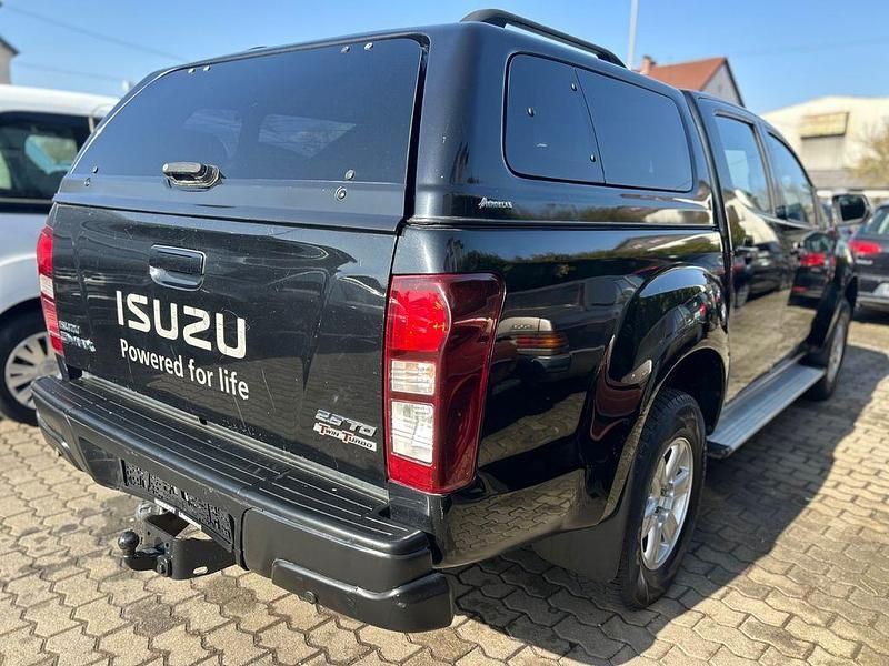 Gebraucht Isuzu D-Max 163 PS (119 kW) 2016 Schwarz SUV