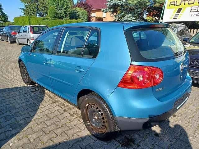 Gebraucht VW Golf IV Comfortline 102 PS (75 kW) 2005 New river blue metallic Kleinwagen