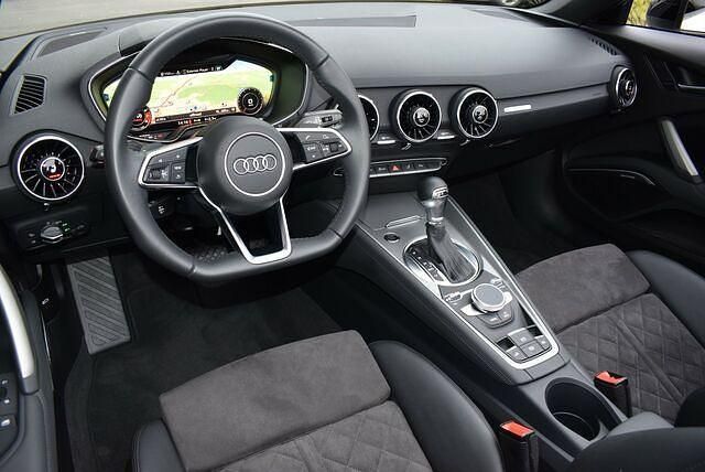 Używany Audi TT S-Line 245 KM (180 kW) 2024 Biały Kabriolet