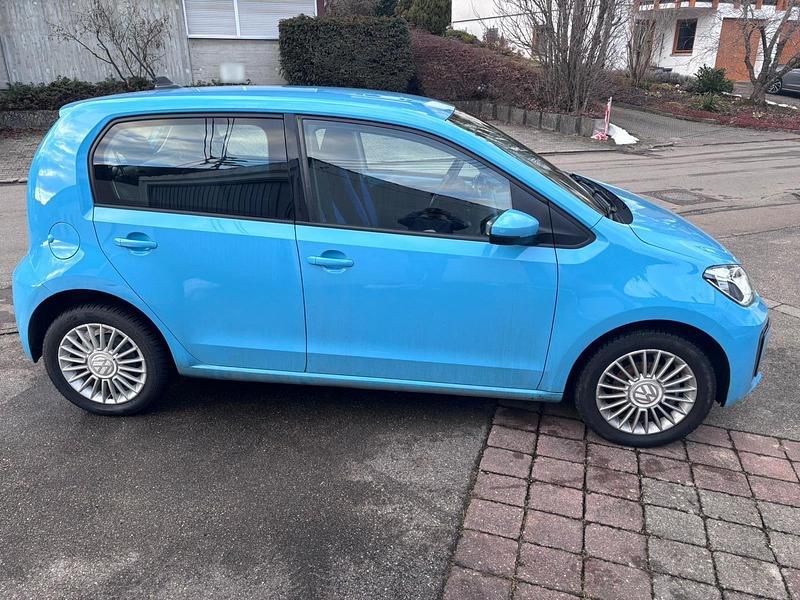Second-hand VW e-up! 44 kW (61 CP) 2021 Albastru Hatchback