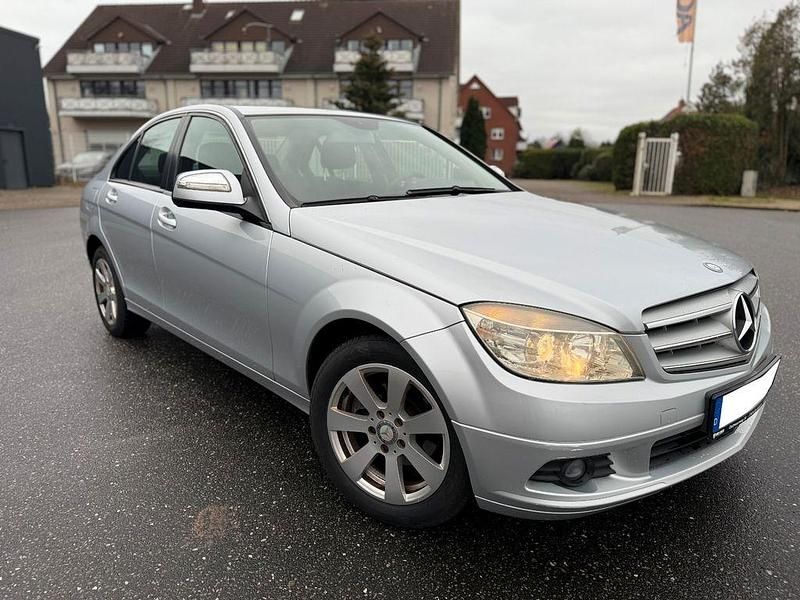 Gebraucht Mercedes C180 156 PS (114 kW) 2007 Silber Limousine
