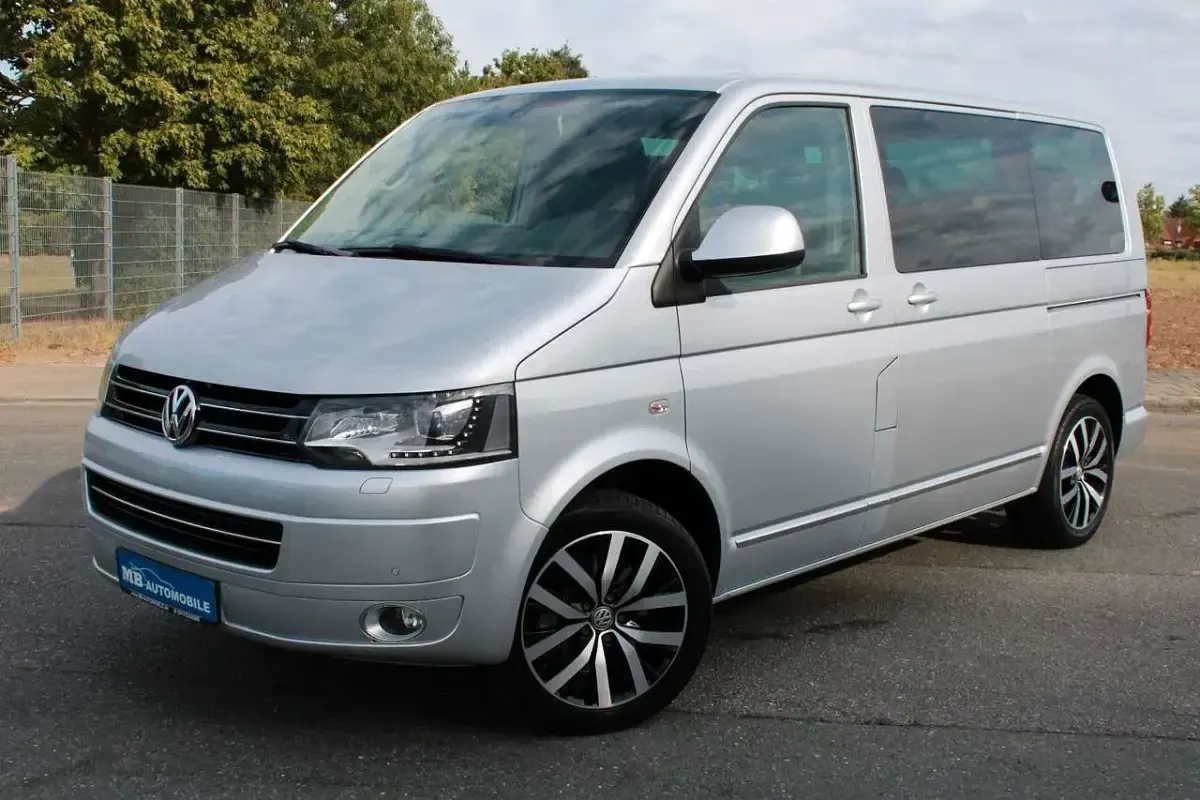 Gebraucht VW Multivan Highline 179 PS (131 kW) 2013 Silber Van / Kleinbus