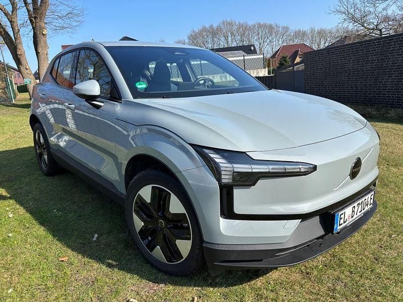 Gebraucht Volvo EX30 Core 200 kW (272 PS) 2024 Grau SUV