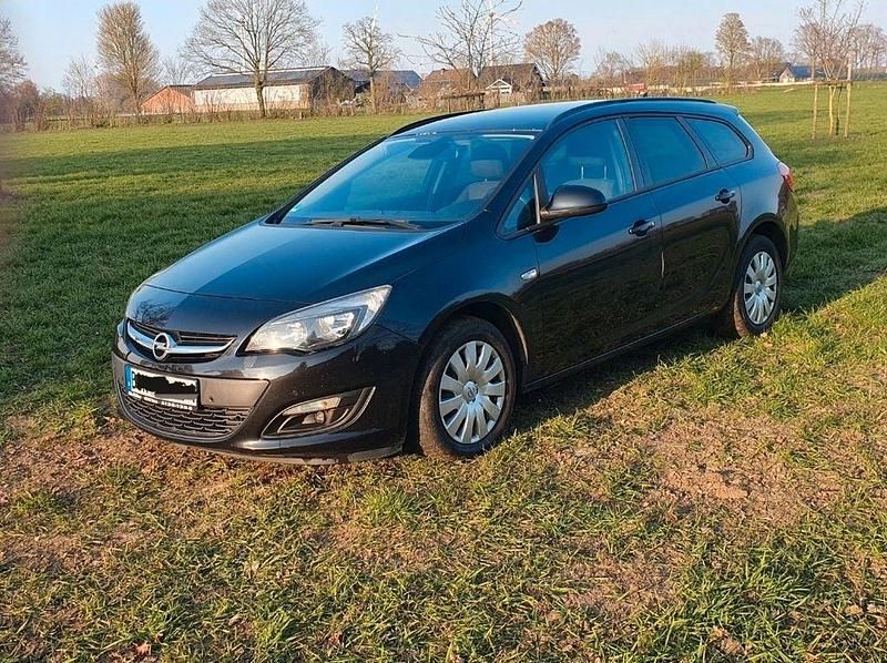 Gebraucht Opel Astra Selection 131 PS (96 kW) 2014 Schwarz Kombi