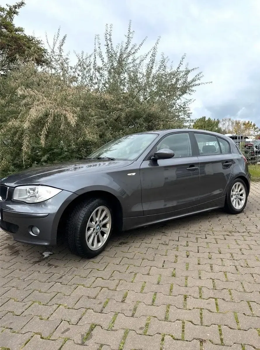 Gebraucht BMW 116 120 PS (88 kW) 2005 Andere farben Kleinwagen
