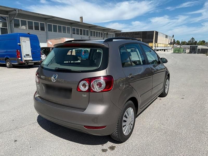 Usata VW Golf VI 102 CV (75 kW) 2009 Marrone Utilitaria