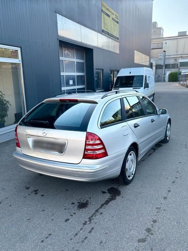 Silber Gebraucht 2004 Mercedes C220 Kombi | 2.000 € (Guter Preis) - Bild 1/4