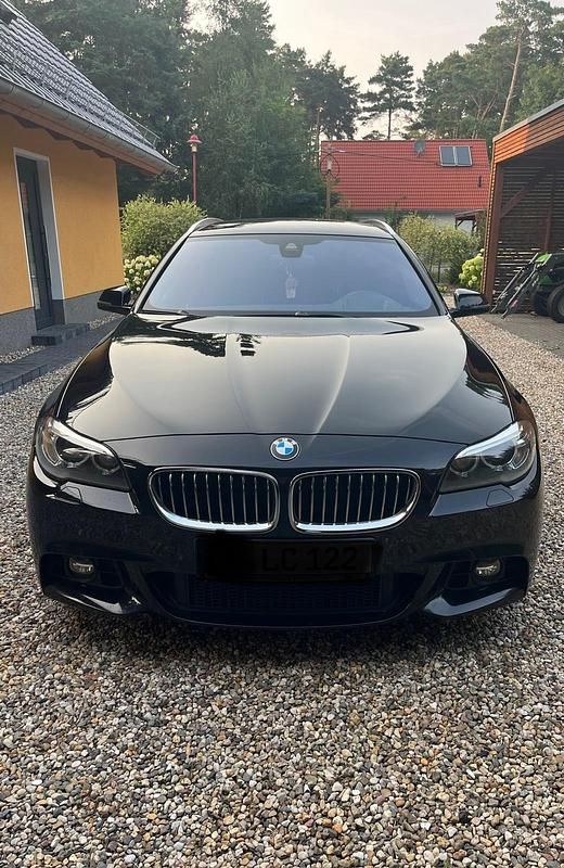 Schwarz Gebraucht 2017 BMW 525 M Sport Kombi | 17.500 € (Fairer Preis) - Bild 1/4