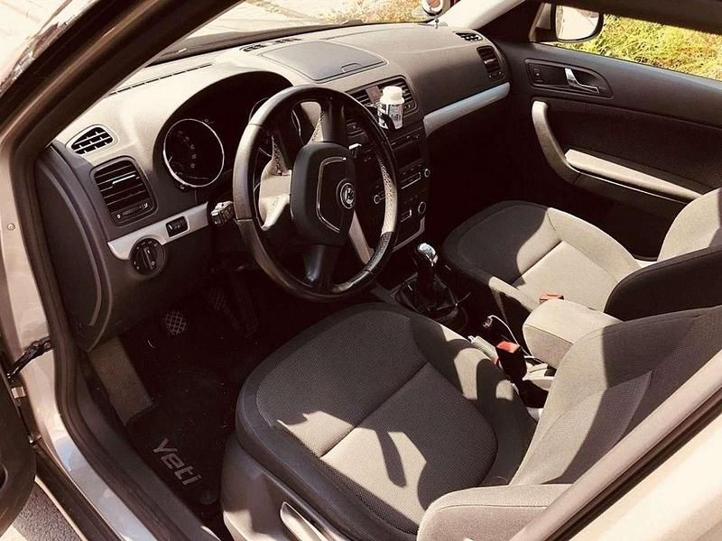 Gebraucht 2011 Skoda Yeti Ambition SUV | 5.390 € (Fairer Preis) - Bild 1/4