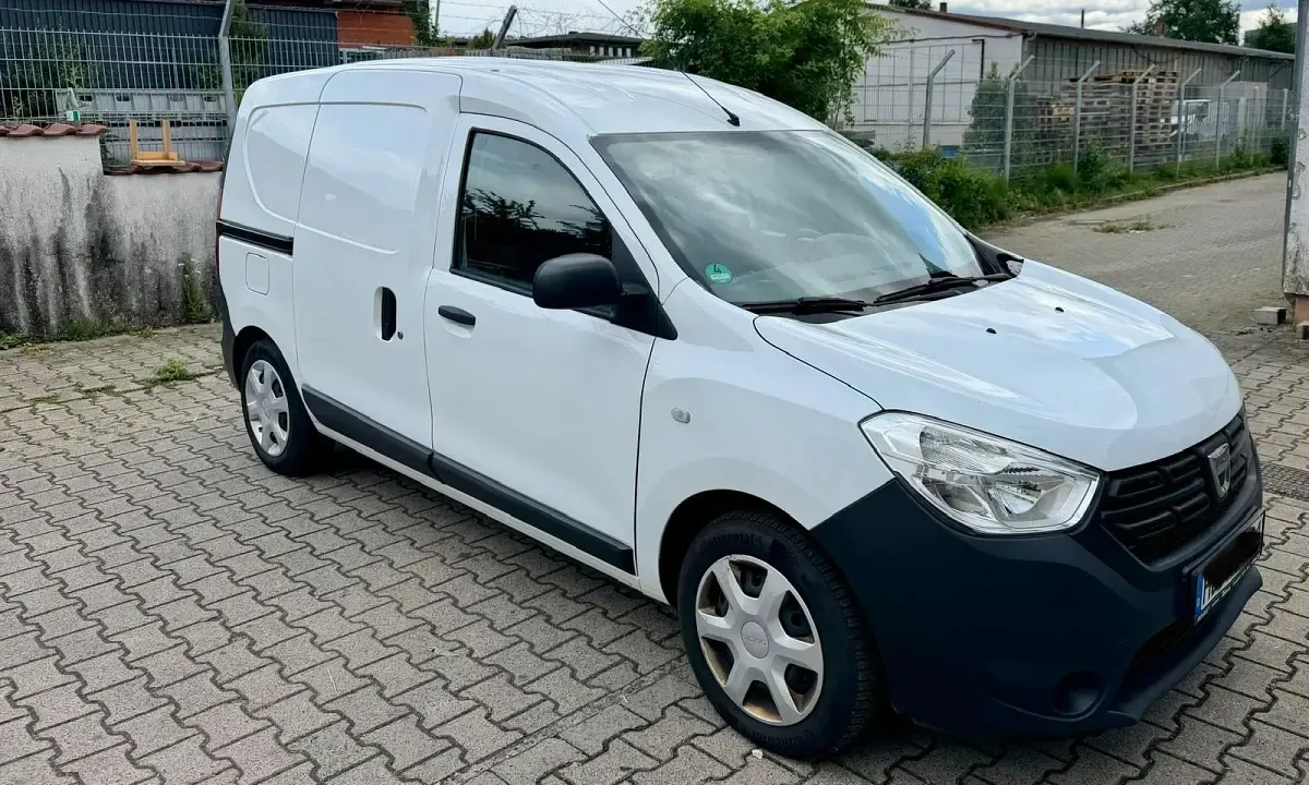 Gebraucht Dacia Dokker 75 PS (55 kW) 2020 Weiß Van / Kleinbus