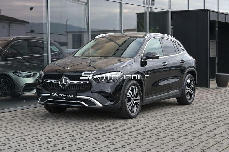 Gebraucht Mercedes GLA180 Progressive 116 PS (85 kW) 2024 Schwarz SUV