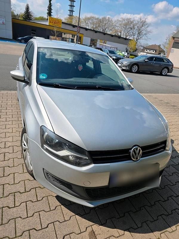 Usado VW Polo 90 HP (66 kW) 2011 Prateado Citadino