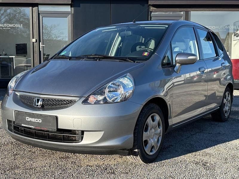 Silber Gebraucht 2007 Honda Jazz LS Kleinwagen | 3.950 € (Fairer Preis) - Bild 1/4