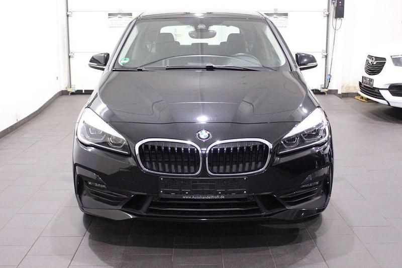 Gebraucht BMW 220 Sport Line 192 PS (141 kW) 2019 Schwarz Kombi