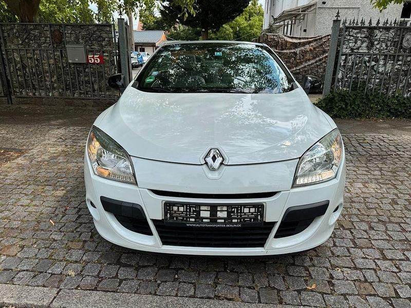 Weiß Gebraucht 2011 Renault Mégane Cabriolet Cabrio | 4.650 € (Superpreis) - Bild 1/4