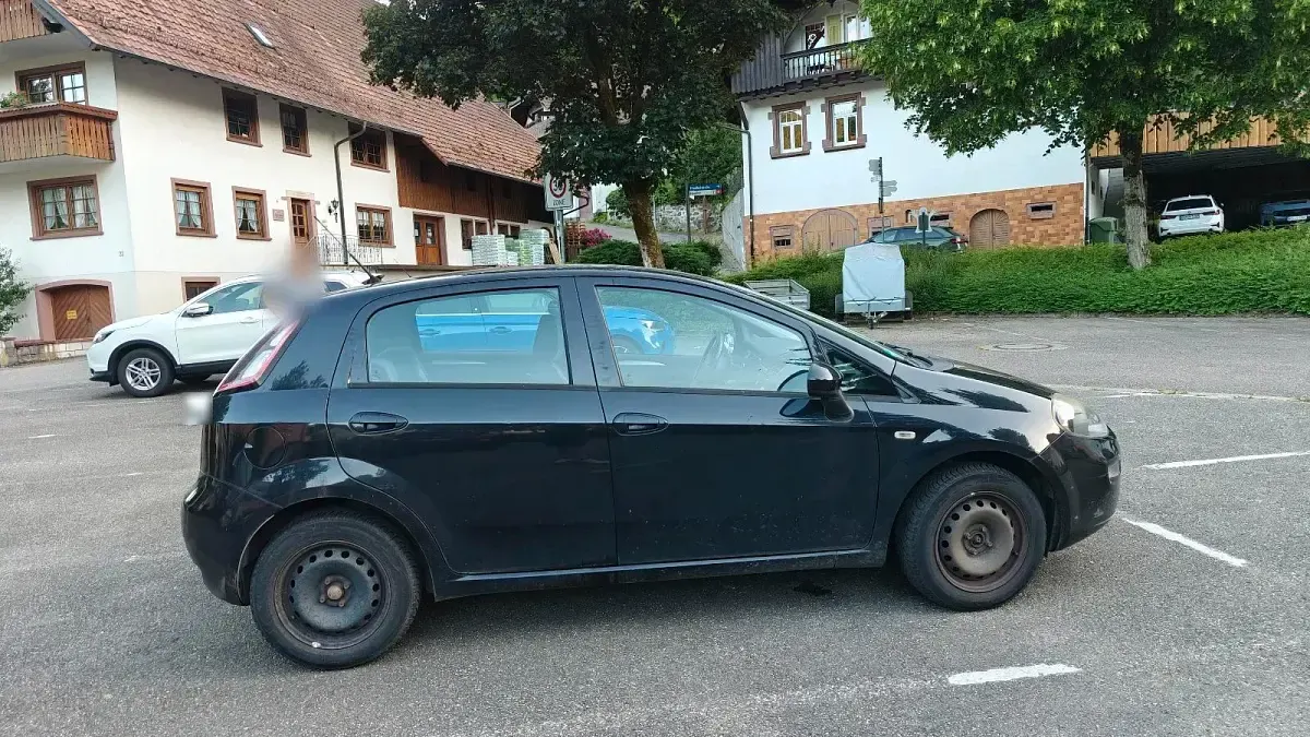Gebraucht Fiat Punto 68 PS (50 kW) 2012 Schwarz Kleinwagen