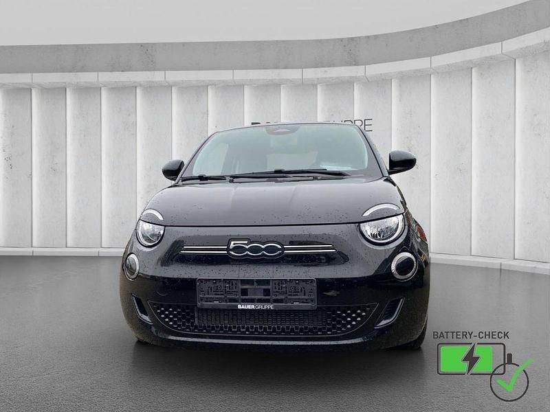 Gebraucht Fiat 500e 86 kW (118 PS) 2023 Schwarz Kleinwagen