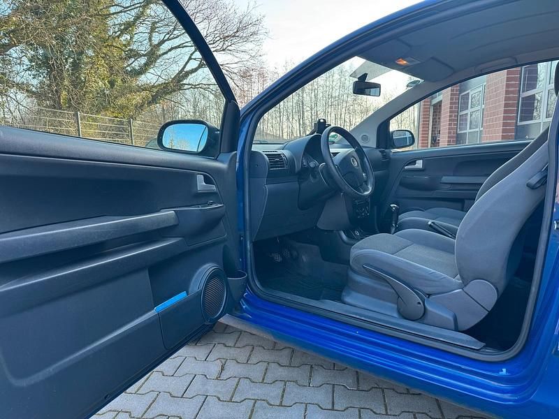 Gebraucht VW Fox 54 PS (39 kW) 2009 Blau Kleinwagen