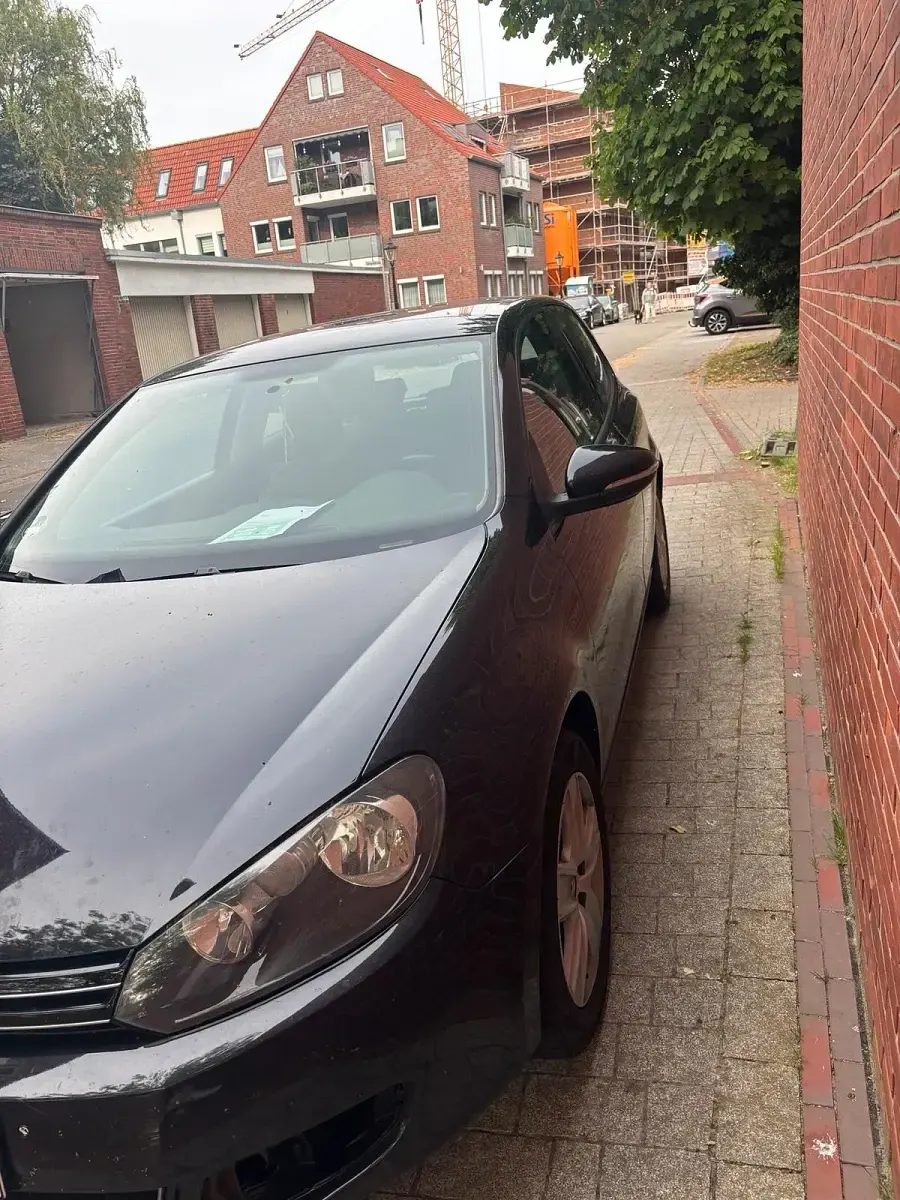 Gebraucht VW Golf VI 80 PS (58 kW) 2010 Schwarz Kleinwagen