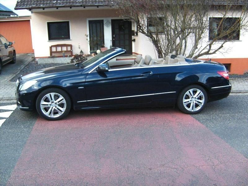 Gebraucht Mercedes 350 306 PS (225 kW) 2011 Blau Cabrio