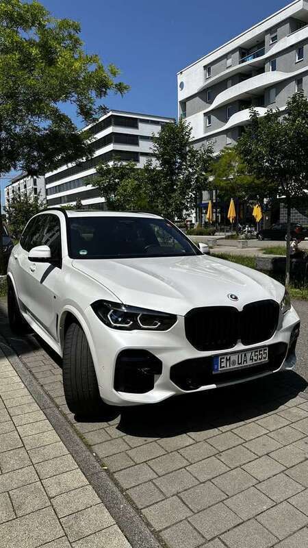 Weiß Gebraucht 2023 BMW X5 xLine SUV | 74.550 € (Teuer) - Bild 1/4