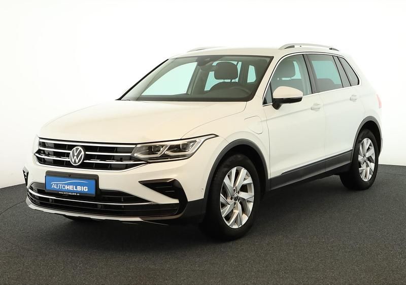 Pure white Gebraucht 2021 VW Tiguan Elegance SUV | 26.880 € (Fairer Preis) - Bild 1/4