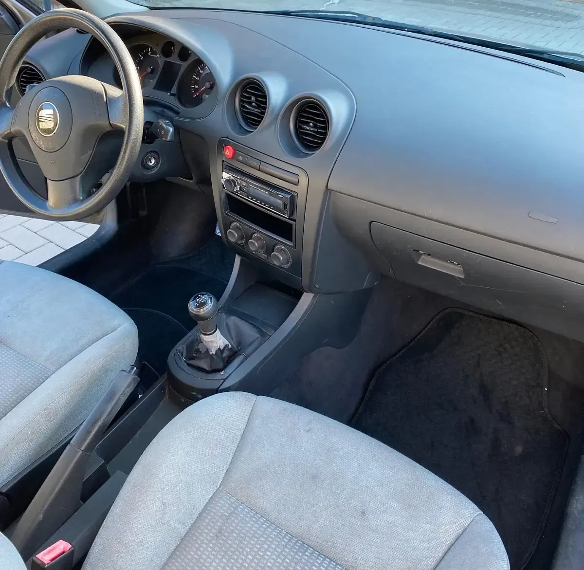 Gebraucht Seat Ibiza 64 PS (47 kW) 2003 Grau Kleinwagen
