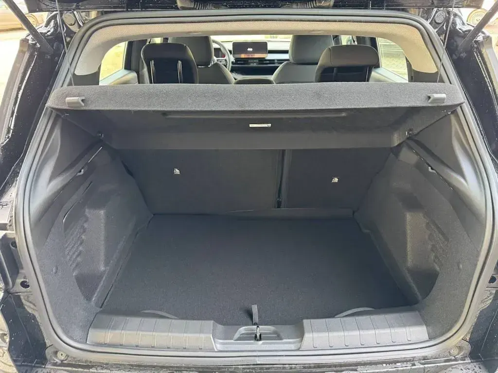 Neu Jeep Avenger Longitude 101 PS (74 kW) 2025 Schwarz SUV