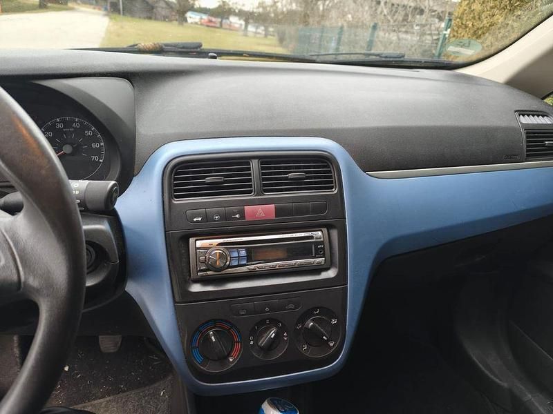 Gebraucht Fiat Punto Active 65 PS (47 kW) 2006 Blau Kleinwagen