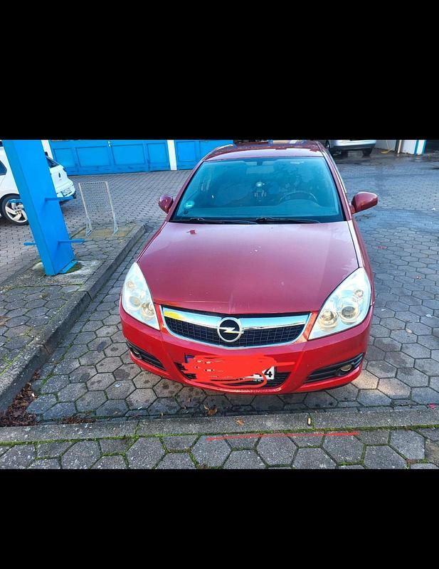 Rot Gebraucht 2008 Opel Vectra Limousine | 1.850 € (Fairer Preis) - Bild 1/4