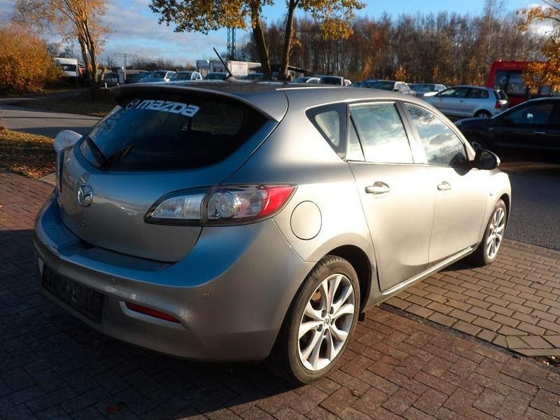 Gebraucht Mazda 3 90th Anniversary 105 PS (77 kW) 2010 Silber Limousine