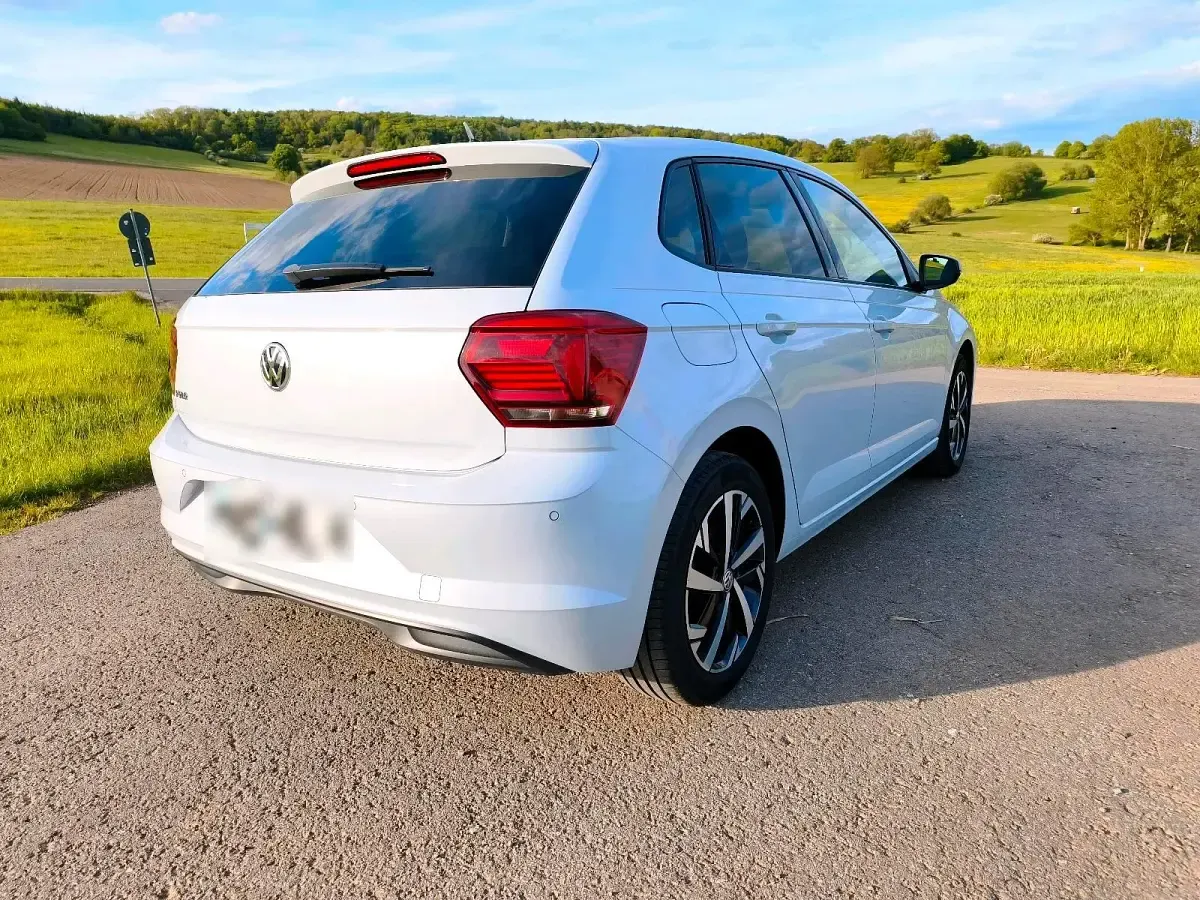 Gebraucht VW Polo Highline 95 PS (69 kW) 2019 Weiß Kleinwagen