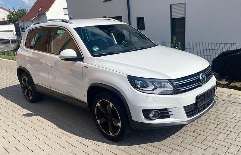 Weiß Gebraucht 2016 VW Tiguan LOUNGE SUV | 15.900 € (Fairer Preis) - Bild 1/4
