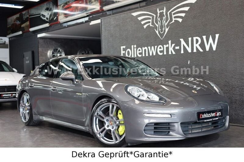 Grau Gebraucht 2014 Porsche Panamera S Chrono Limousine | 37.800 € (Fairer Preis) - Bild 1/4