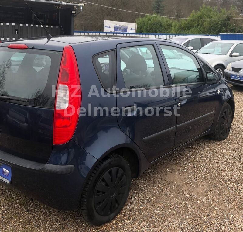 Gebraucht Mitsubishi Colt Inform 75 PS (55 kW) 2006 Blau Kleinwagen