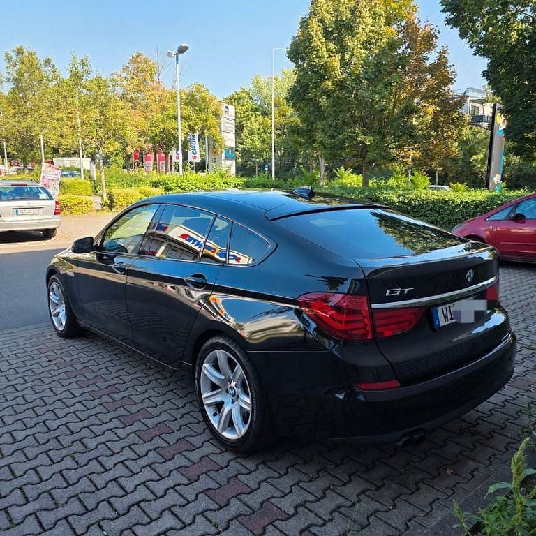 Schwarz Gebraucht 2011 BMW 530 Gran Turismo Performance Limousine | 10.500 € (Guter Preis) - Bild 1/4