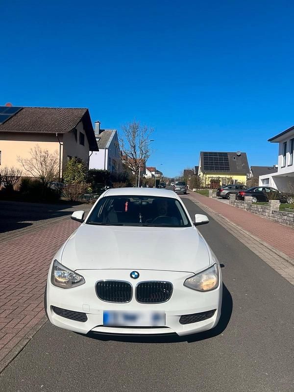 Gebraucht BMW 116 136 PS (100 kW) 2012 Weiß Kleinwagen