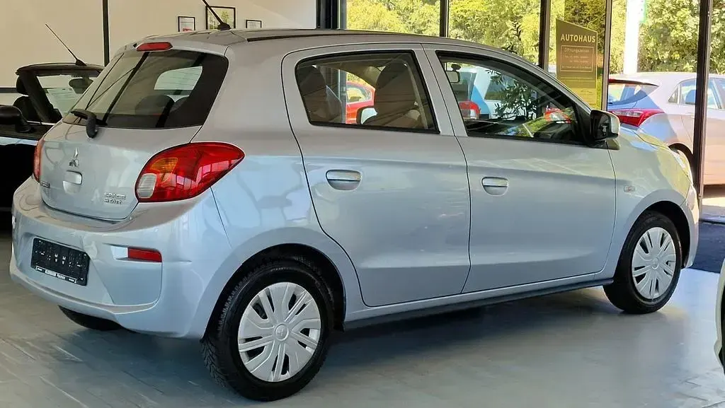Gebraucht Mitsubishi Space Star Edition 71 PS (52 kW) 2019 Silber Kleinwagen