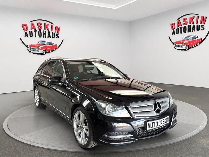 Schwarz Gebraucht 2013 Mercedes C250 Limousine | 8.490 € (Fairer Preis) - Bild 1/4