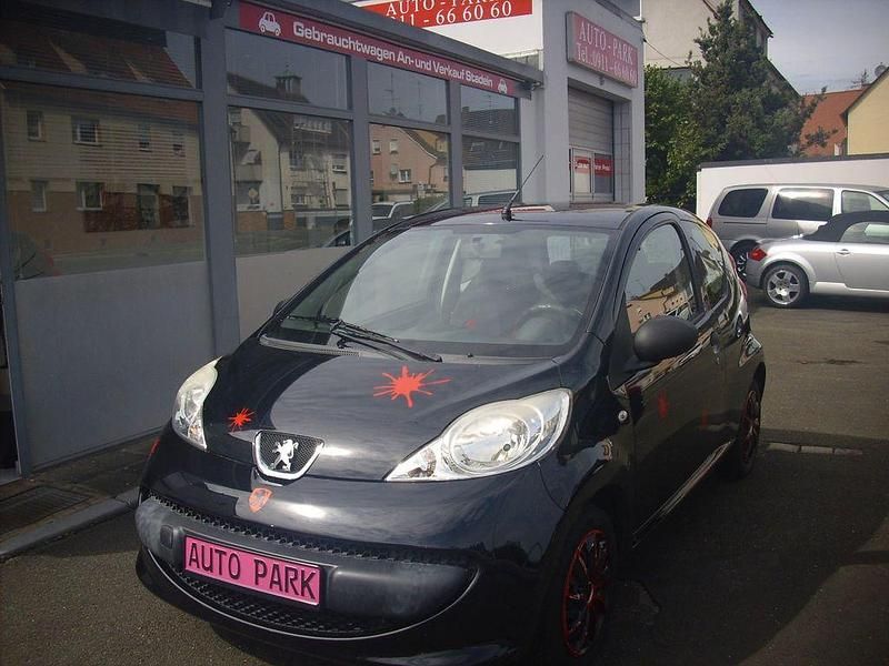 Schwarz Gebraucht 2006 Peugeot 107 Filou Kleinwagen | 1.750 € (Fairer Preis) - Bild 1/4