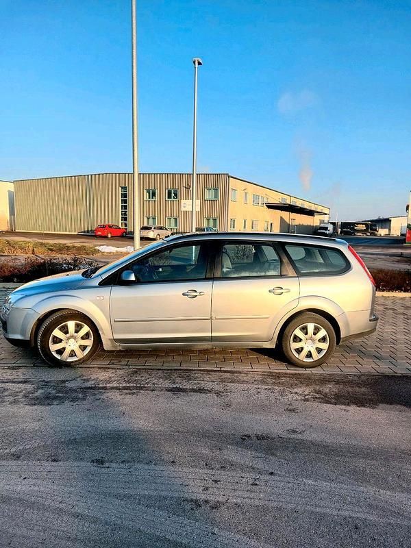 Gebraucht Ford Focus 136 PS (100 kW) 2005 Silber Kombi