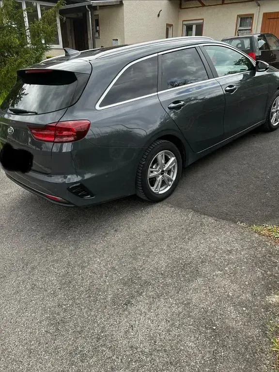 Gebraucht Kia Ceed Platinum Edition 140 PS (102 kW) 2018 Grau Kleinwagen