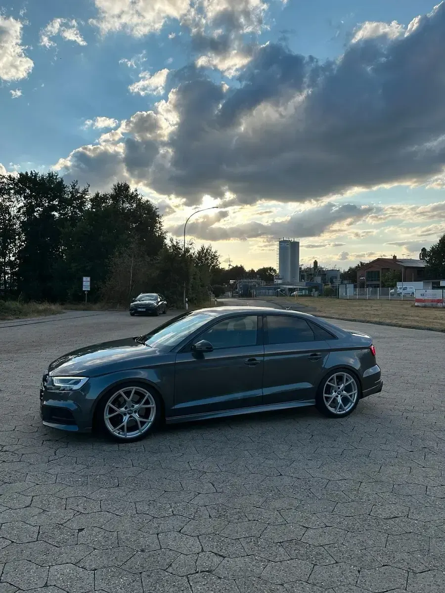 Gebraucht Audi S3 Design 310 PS (228 kW) 2017 Grau Limousine