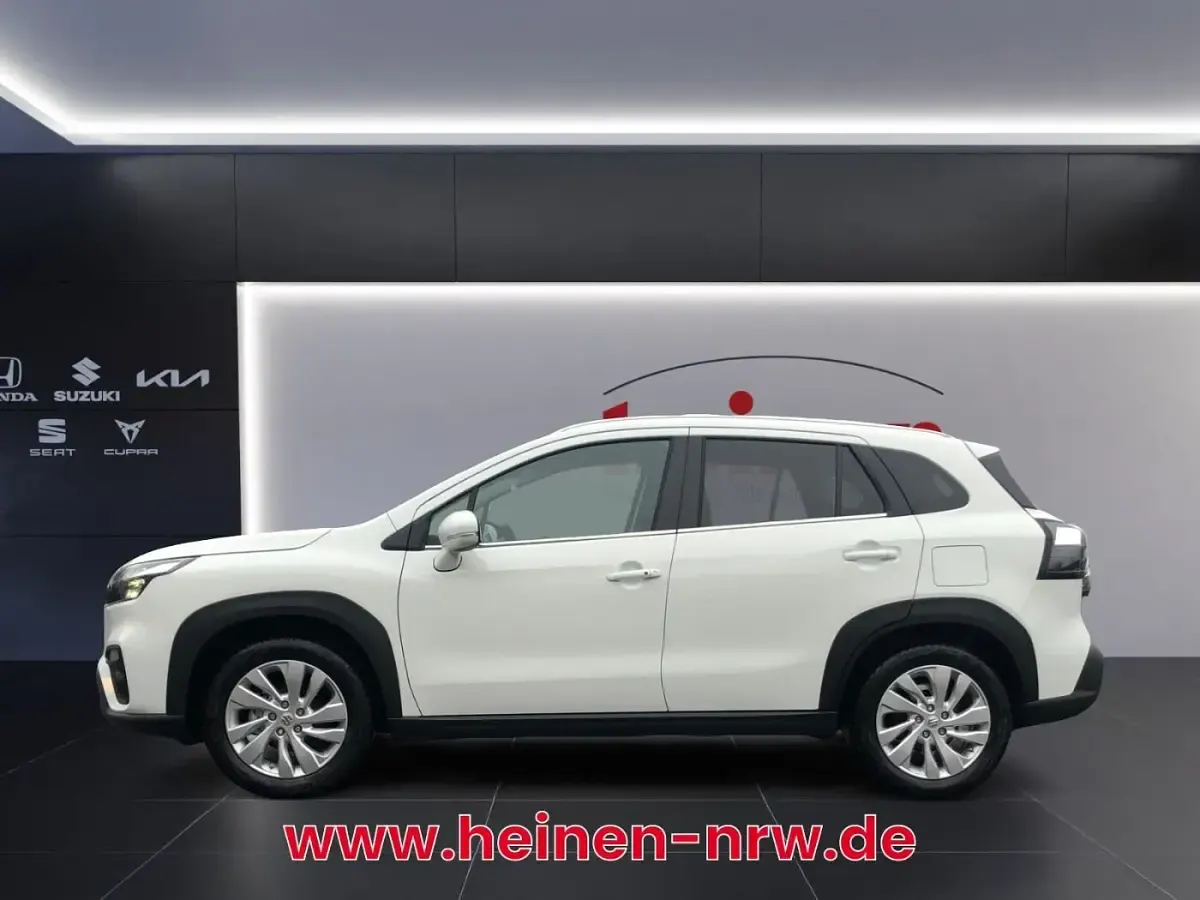 Neu Suzuki SX4 S-Cross Comfort 129 PS (94 kW) 2025 Weiß SUV