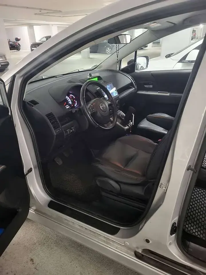 Gebraucht Mazda 5 145 PS (106 kW) 2010 Grau Van / Kleinbus
