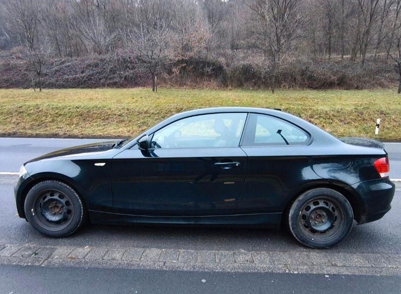 Gebraucht BMW 120 Coupé 170 PS (125 kW) 2011 Schwarz Coupé